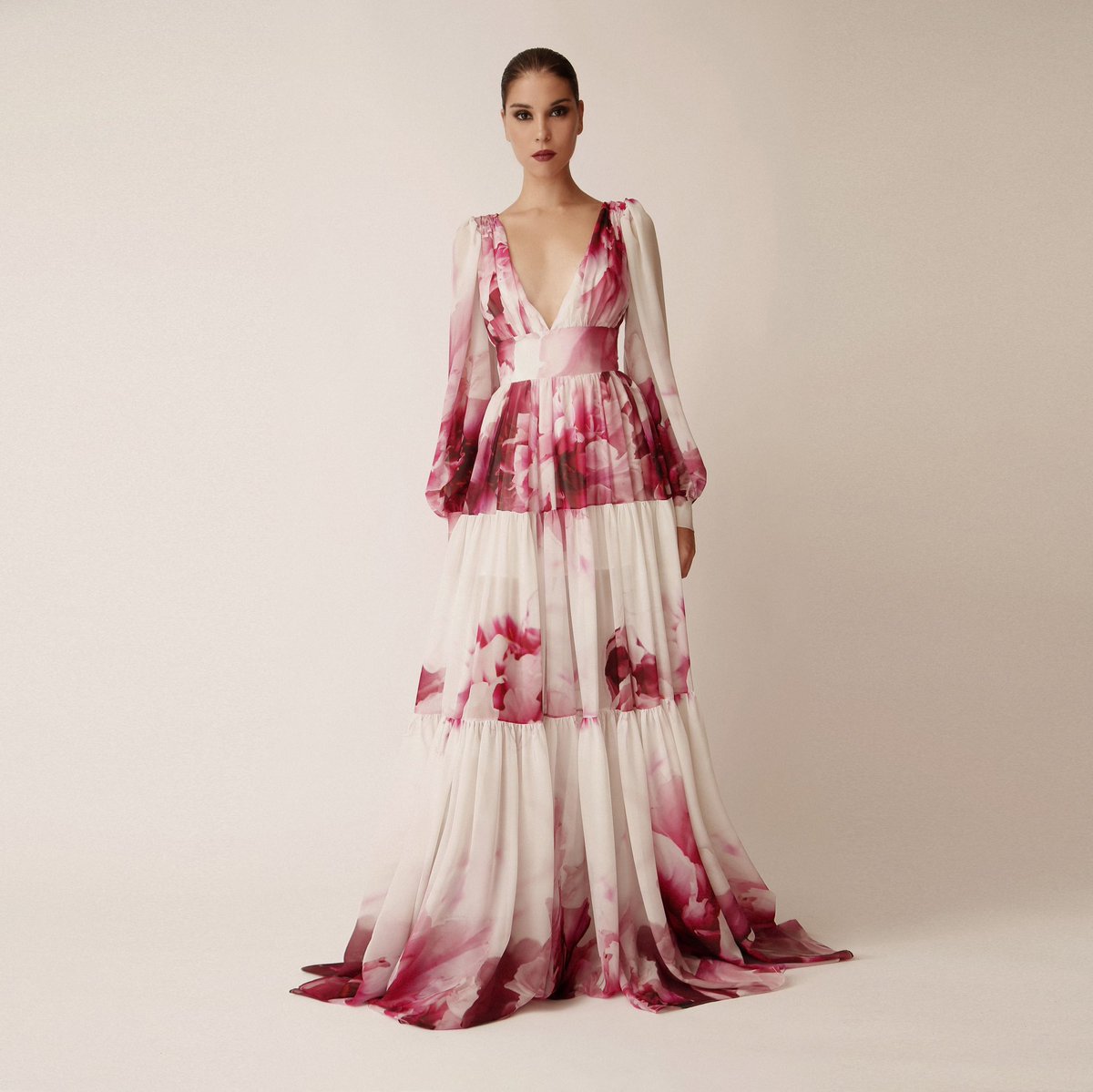GabFiorucci's tweet photo. Thinking of summer, the new chiffon dress “Noemi” is waiting for you in the best boutiques.

GABRIELE FIORUCCI BUCCIARELLI
Couture Spring Summer 2023
Info DM 
#beautiful #beauty #cute #dress #eyes #fashion #girl #girls #girly #hair #heels #instafashion #jewelry #love #flowers https://t.co/W16JrGCeX8