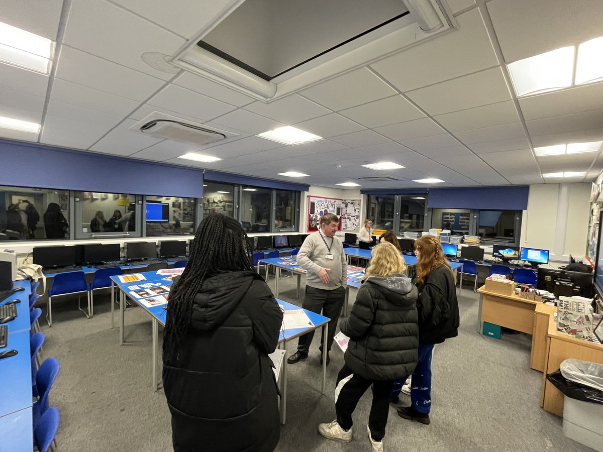 Highams Park School tweet media