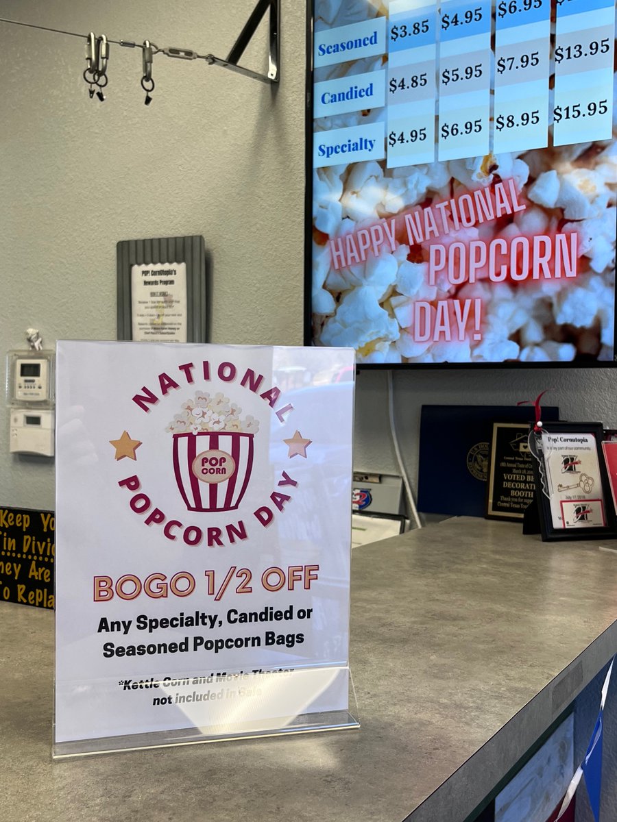 6NewsCTX's tweet photo. POP! #CornUtopia is celebrating National Popcorn Day! The small business is located in #HarkerHeights with so many flavors to choose from! Tune in at 5 as Reporter Sydney Dishon pops in with more information. πΏ https://t.co/VwTchgUlUz
