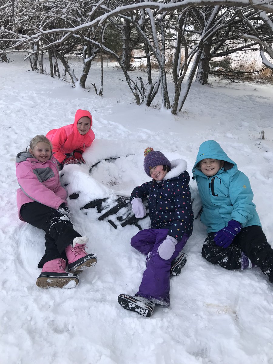 Coat ✔️
Hat ✔️
Gloves ✔️
Boots ✔️
Snow pants✔️

We play outside, even in the Winter!! ❄️

#WinterInNebraska #OutdoorEducation #OmahaNebraska #LegacySchoolNE