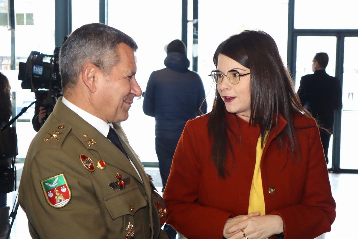 👮‍♀️👮‍♂️Gala conmemorativa del 199 Aniversario de la fundación de la Policía Nacional.

🙌 Nuestro profundo agradecimiento y más sincera enhorabuena a la <a href="/policia/">Policía Nacional</a> por todos estos años de trabajo y dedicación.