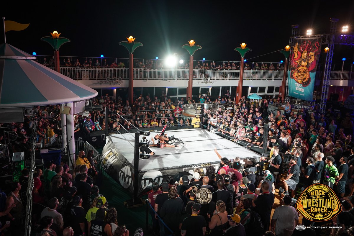 Your #FourLeafClover schedule is here. Check it out below and get ready because we're officially two. weeks. out. 🍀 

chrisjerichocruise.com/schedule/