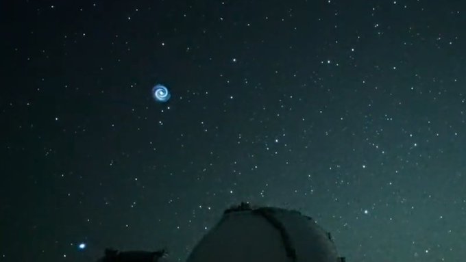 Eerie blue spiral in night sky over Hawaii spawned by SpaceX rocket | Space