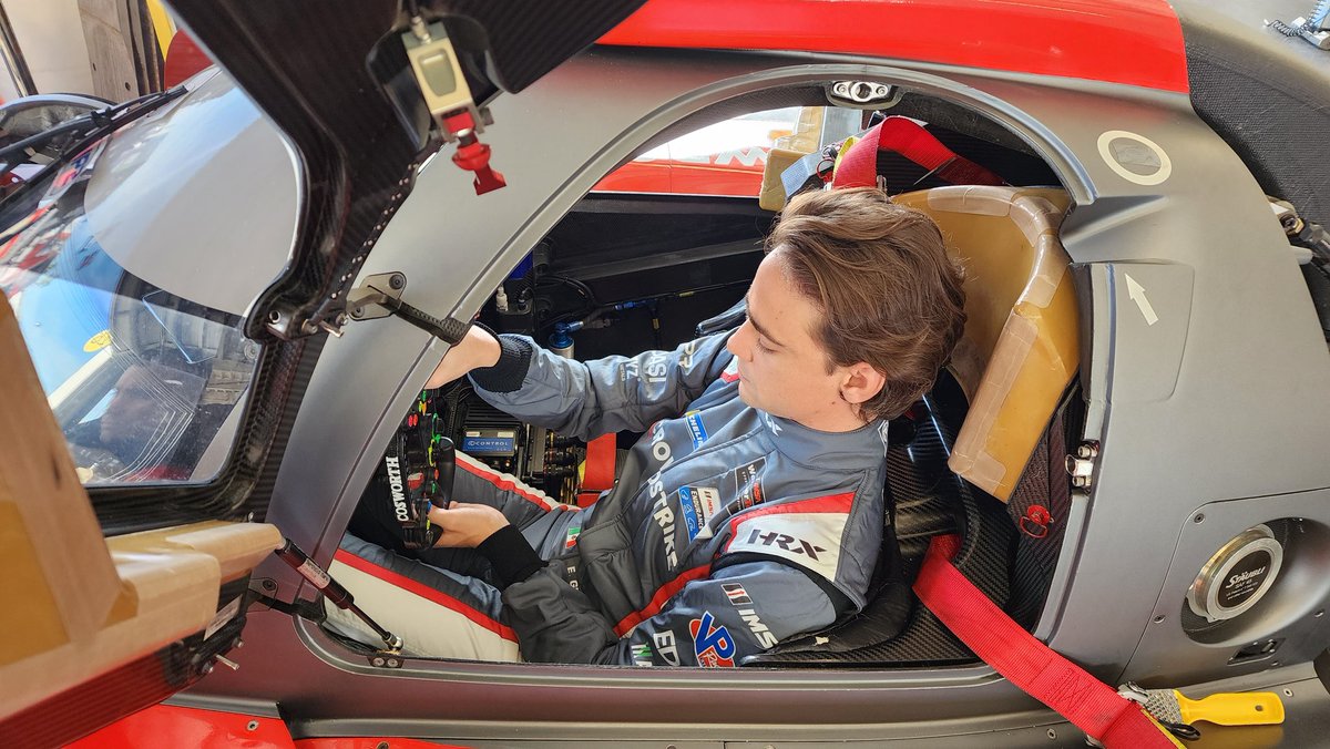 driven_perf's tweet photo. Preparations for this weekend's #Roar24 😎🤙🌴

@EstebanGtz @CrowdStrikeRcng @APRacingTeam #DrivenSMTeam https://t.co/wcQbzBpzvk