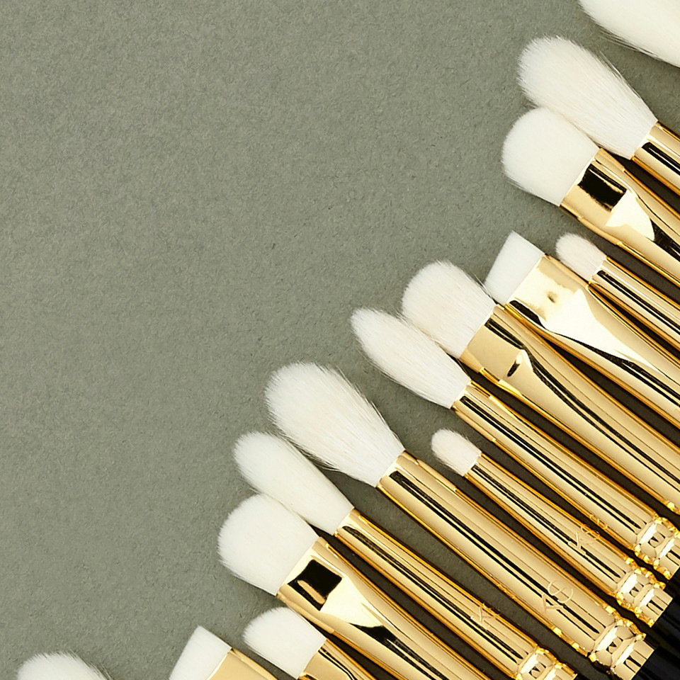 TheKitStars's tweet image. When one just isn't enough 🥰⁠kitstars.com/collections/si…
⁠
⁠
#maquillage #promakeup #glammakeup #glambeauty #editorialmakeup #beautyphotography  #makeupbrush #makeupideas #smokeyeye #beauty  #mua #muaworldwide #makeupartist #makeupartistsworldwide #promakeupartist