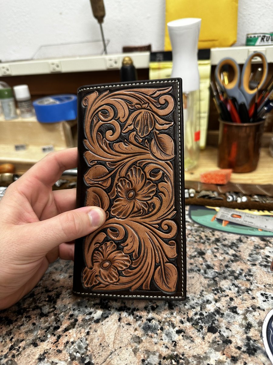 RafterC_Leather's tweet photo. Create and build. https://t.co/qhvFS6NRsm
