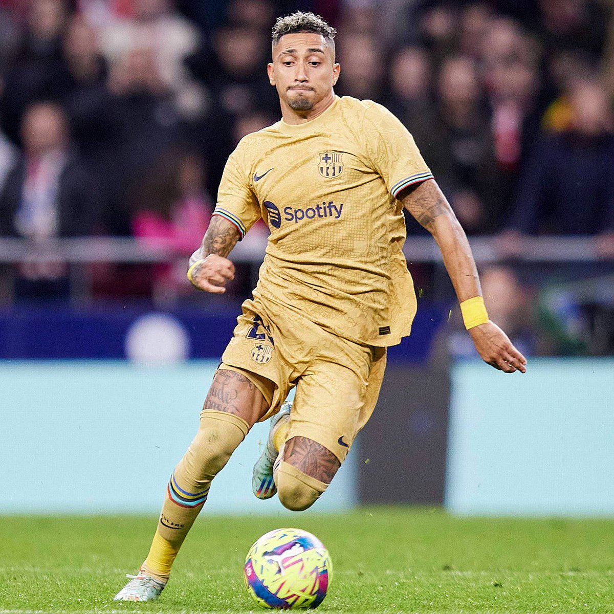 BarcaTimes's tweet image. 📊 | Raphinha in his last 10 games for Barça:

• 4 starts
• 3 goals 
• 5 assists (!)
• Averaging G/A every 58 mins
• 16 decisive passes
• 5 big chances created

[@SofascoreBR] #fcblive 🇧🇷🕺