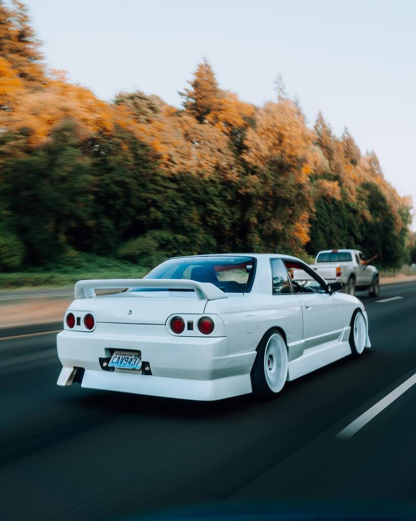 SenselessCo's tweet photo. Keeping the theme of Skylines on our page this week with one of my favorite R32βs π
ποΈ: @bose_bruz
.
.
.
.
.
#r32skyline #skyliner32 #nissanskyline #nissanskyliner32 #jdmbrand #jdmstyle #jdmcarculture #2jzswap #2jzpower #carphotography #rollershot β¦ https://t.co/7Og72KC3vh https://t.co/b5Au4RdU1t
