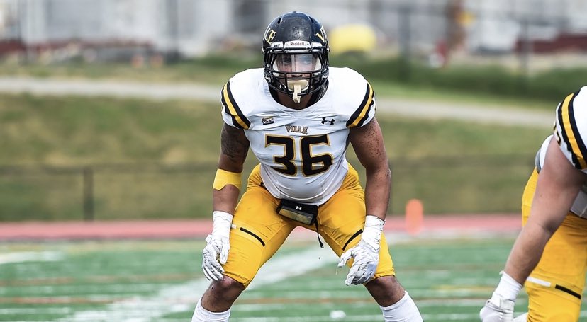 siddiqsmall's tweet photo. After a great official visit and conversation with @Coachjcmorgan I’m blessed to receive my first DII offer from Millersville! Big thanks to @Coach_Sutjak @DbeardDan @CoachTomasetti #marauderpride #blessed https://t.co/SoK0NSXHjq