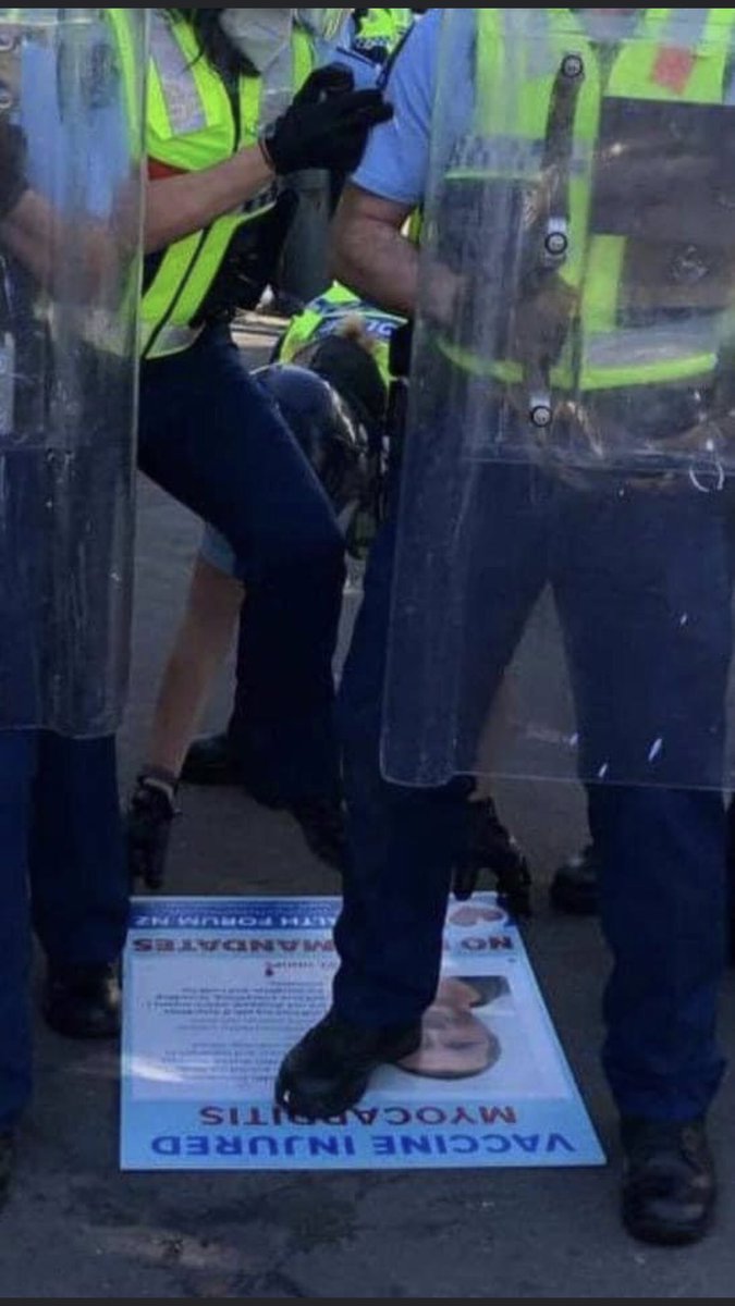 This is how the NZ government treat the vaccine injured in NZ ... that is the police standing on a protestors sign, the sign says ‘myocarditis’ , ‘no more mandates’ ... #NZ #Pfizer #nomoremandates #thehealthforumnz #myocarditis 💉💔😢
