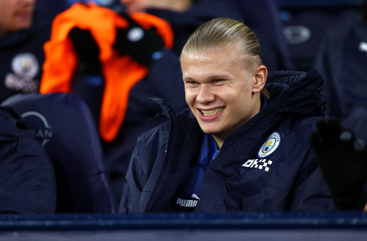 Squawka's tweet photo. Erling Haaland has now scored 22 Premier League goals, the most of any player in a single Premier League campaign under Pep Guardiola. 

Another record in the book. 🤖 https://t.co/6gKJ9qtjYr