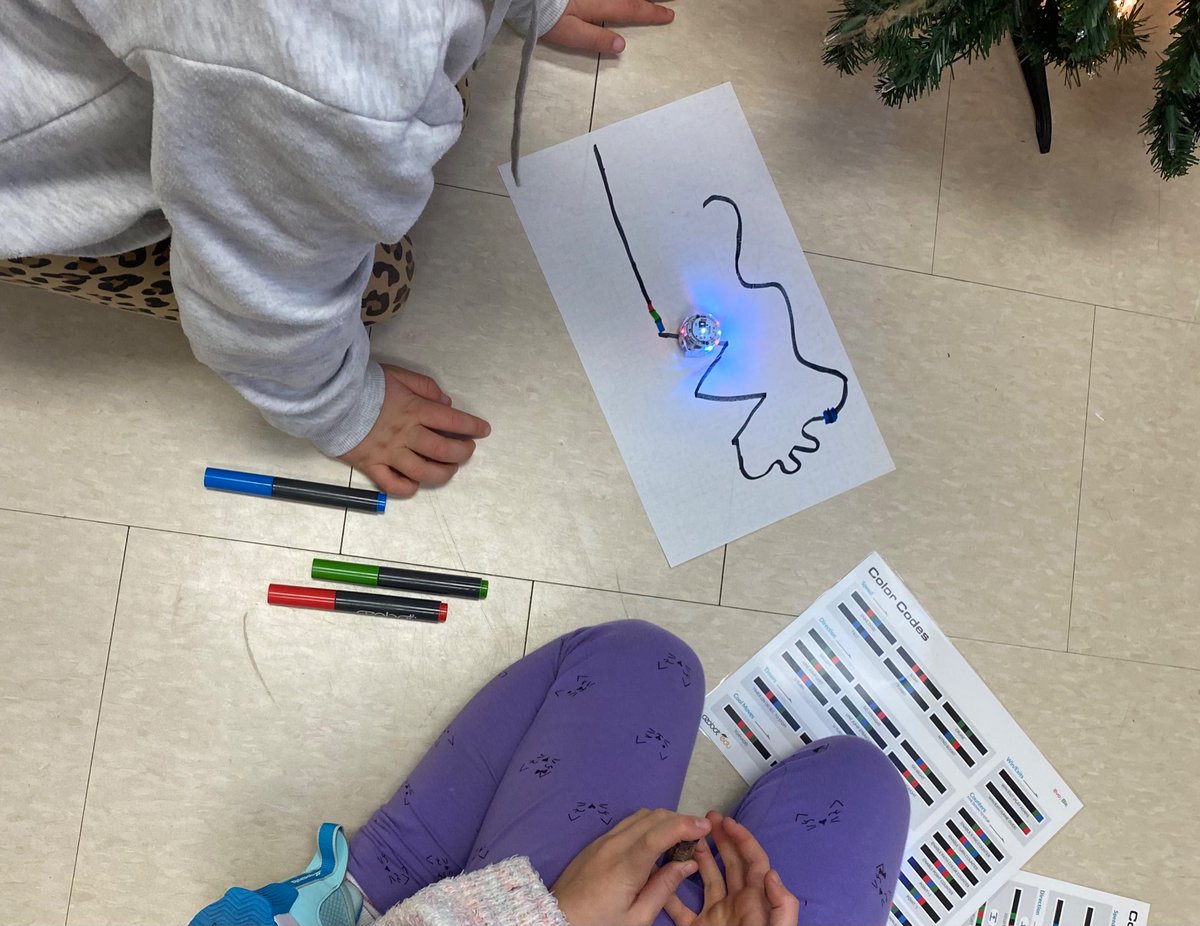 StDominicDP's tweet photo. Grade 1s and 2s coding with Ozobots. Students had to create a path with at least 3 different movements for Ozobot to follow. ๐๐ป๐๐ป #CodingRocks @StDominicDP @DPCDSBSchools @Ozobot https://t.co/21TK3MUEiL