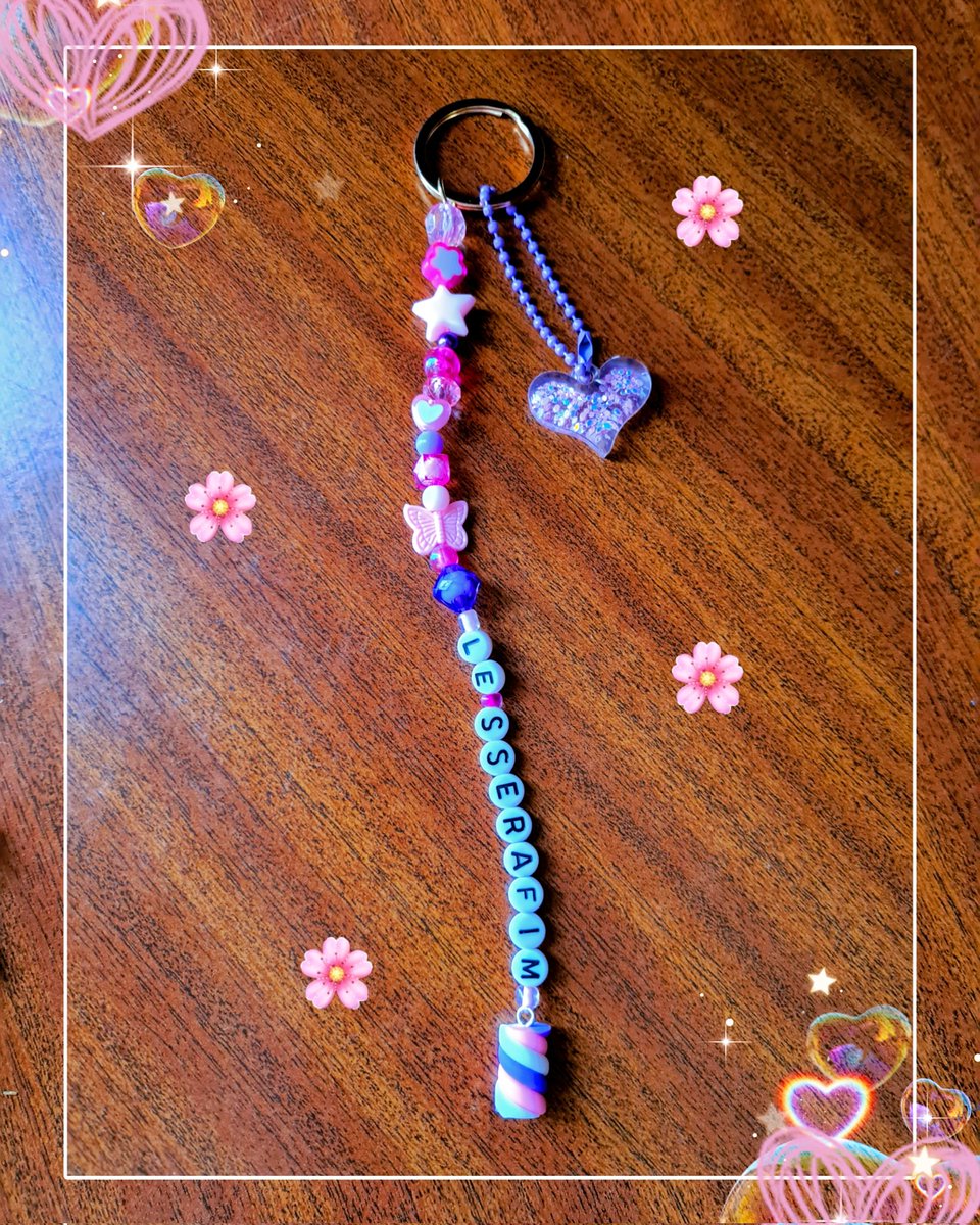 💞 LE SSERAFIM Keychain 💕

Handmade keychain inspired by Le Sserafim! 

I absolutely adore it 😍

💌 order through IG DMs or link in bio 💌

#kpop #kpopportugal #kpopstore #kpopshop #lesserafim #chaewon #sakura #yunjin #kazuha #eunchae #fearless #fearnot #handmade #kpopkeychain