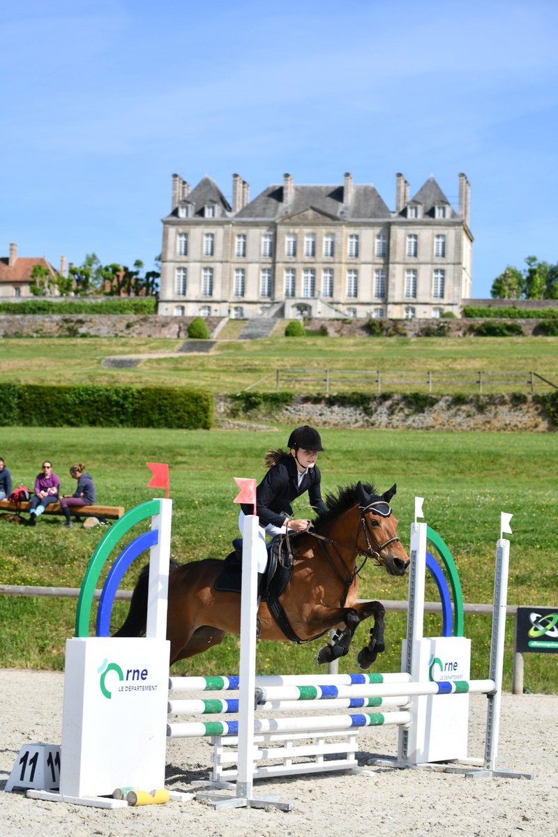 's tweet image. 📣 1er concours de la saison sportive 2023 au #HarasduPin le dimanche 29 janvier ! 

Au programme : des épreuves Club, #Poneys, Préparatoires et Shetland🐎

📍Rendez-vous sur la carrière du château du Haras national du Pin

Restauration sur place🥪
Entrée libre🙌🏼

#concourscheval