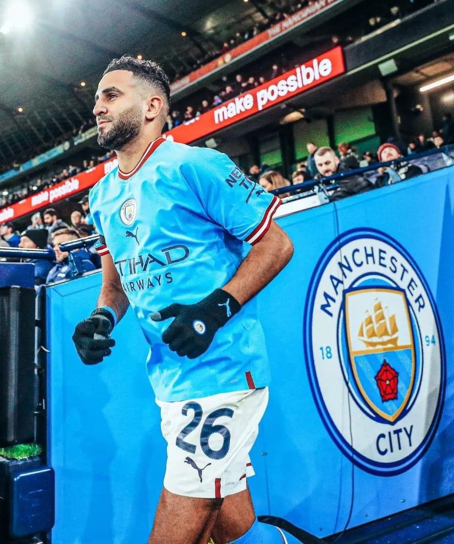 la_vagueverte's tweet image. LE MEILLEUR AILIER DROIT DU MONDE À L’HEURE ACTUELLE ! 👑