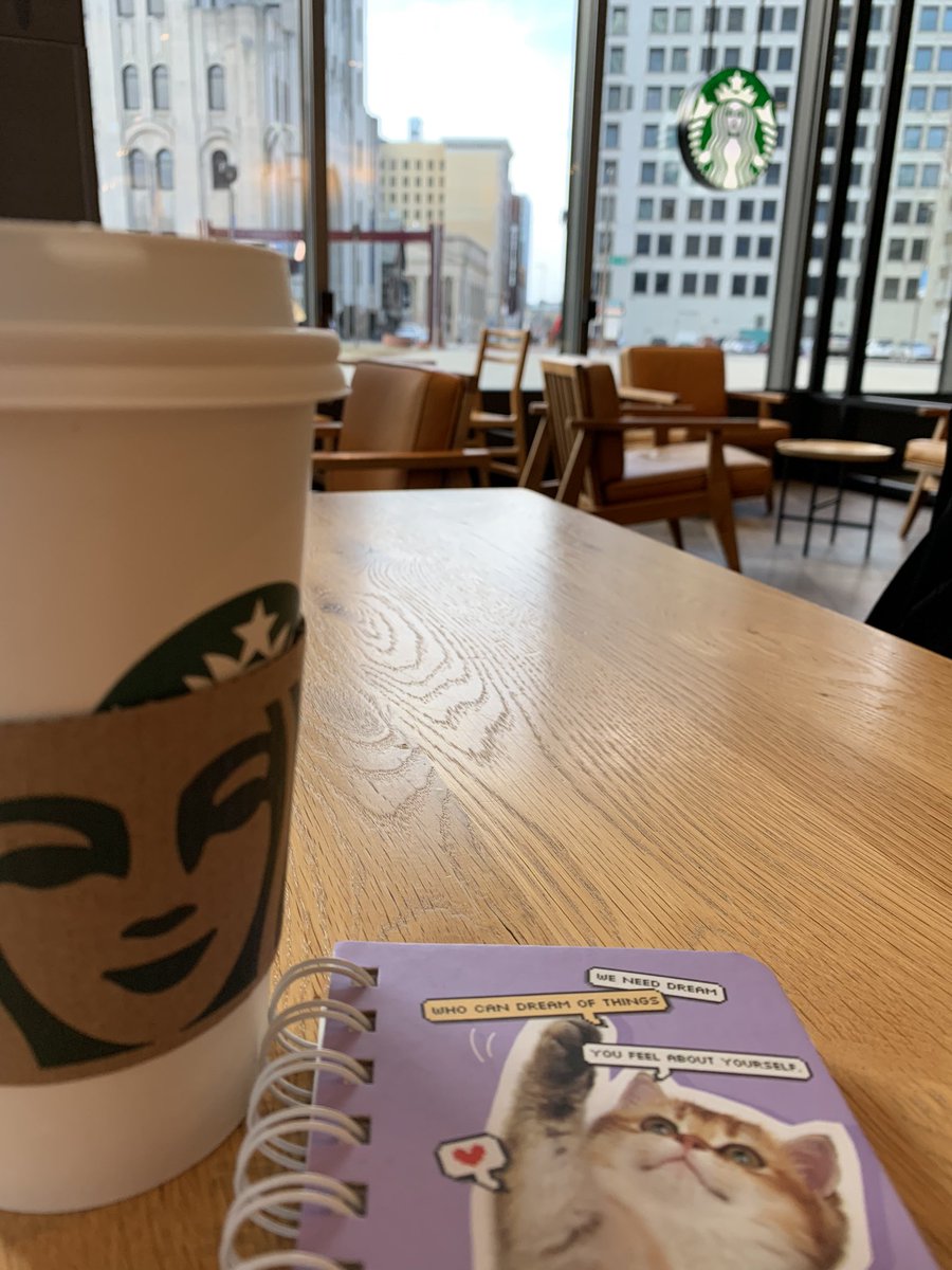 LauraTbonnell's tweet photo. Unexpectedly in @city_of_toledo Ohio! The day took a turn! #rollwithit! #nicedrive https://t.co/qKwJasvNS0