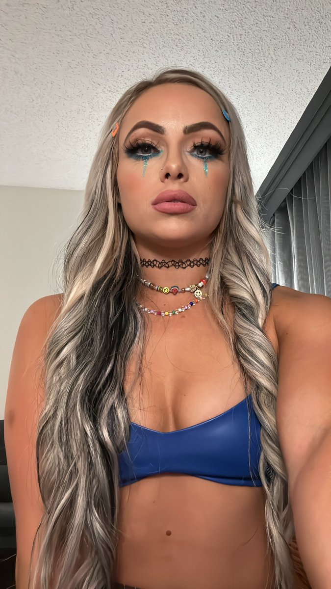 mattlovesalexa's tweet photo. Sexy liv Morgan https://t.co/UPN5l1eZIC
