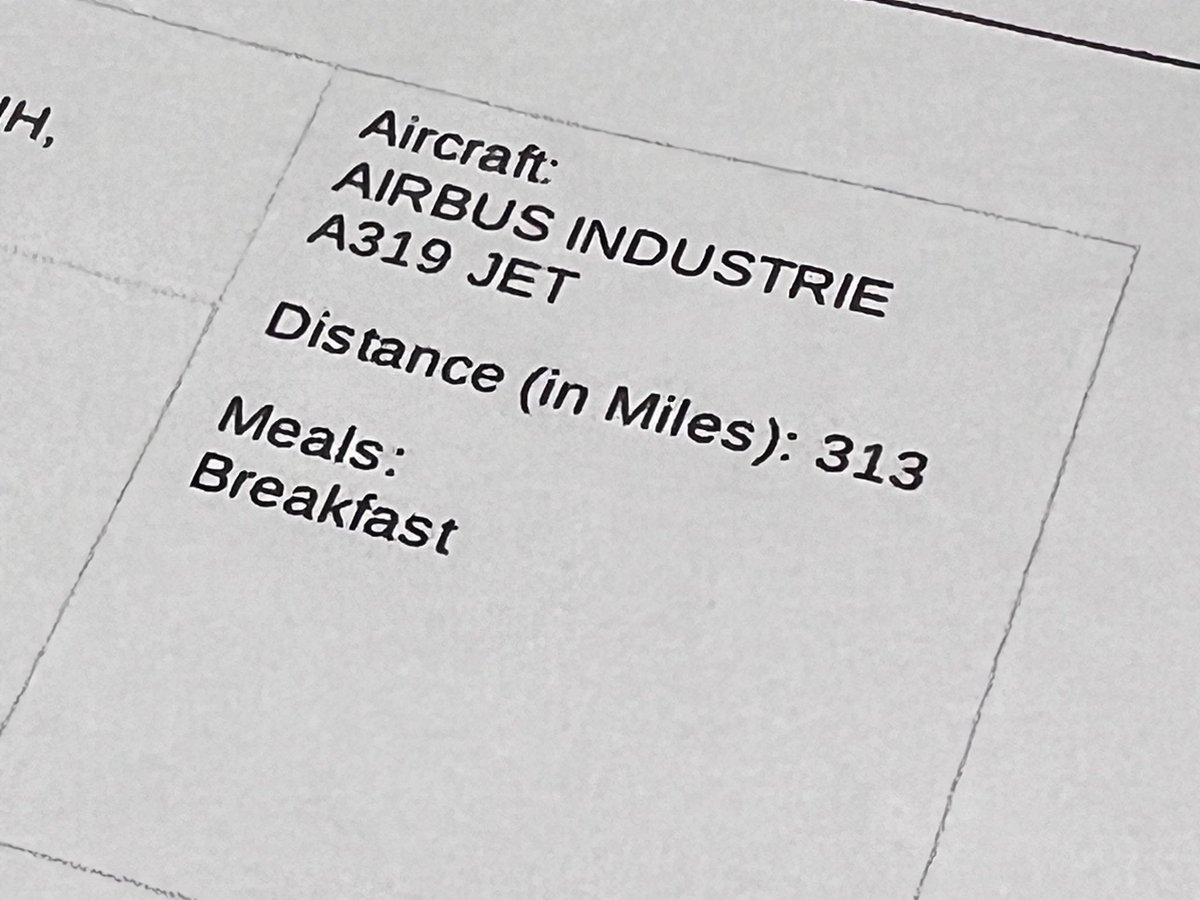 kaiji_funabashi's tweet image. JALはB789で安心だがBangkok AirwaysとCambodia Angkor Airが心配だな〜15年ぐらい前のA319とあのプロペラのATR72✈️JAL First class loungeは快適👍テーブルオーダーはANAも一緒だがJALは運んでくれます🙏
#JAL #FirstClasslounge
#BangkokAirways #CanbodiaAngkorAir #A319 #ATR72 #B787