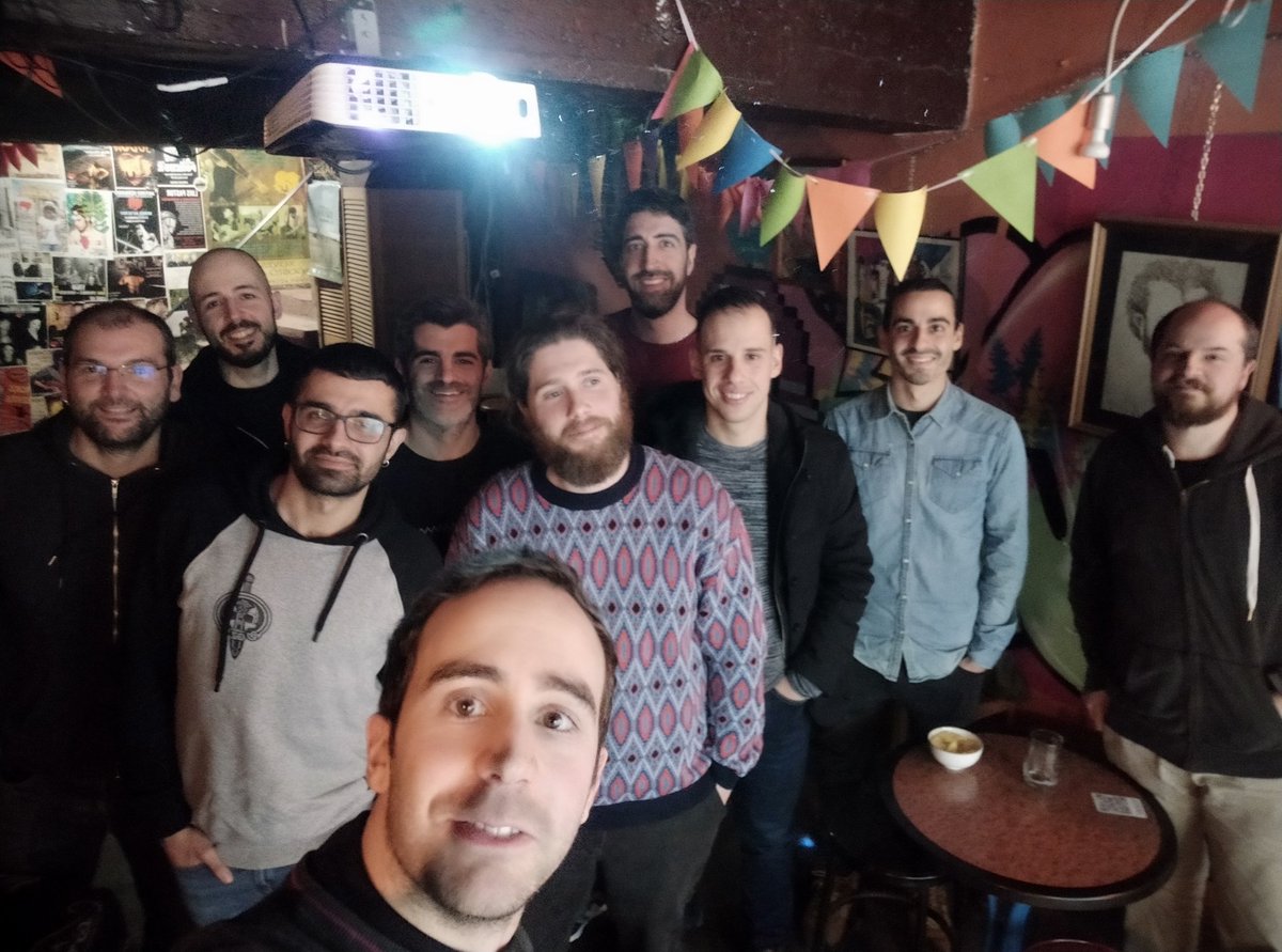 Hemos arrancado el primer día de Agile Vigo con esta gente tan maja: