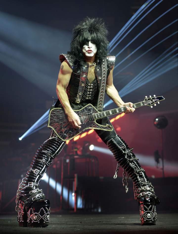 Happy Birthday to PAUL STANLEY    