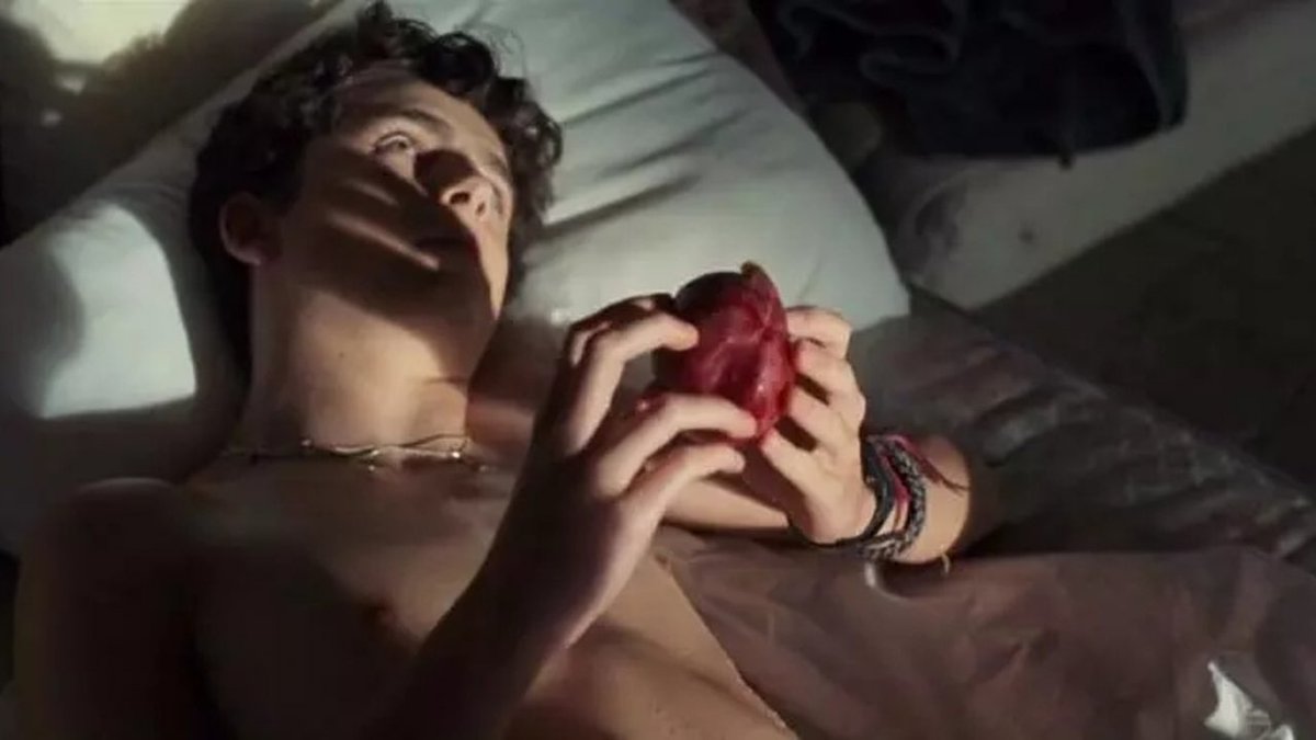 OlympusTwink's tweet photo. 𝒯he fair prince of Troy sits in his bed after a good morning of reading and begins to feel a sudden twitch beneath his thigh. 𝔾rabbing one of Demeter’s prized spring peaches, the eager boy began to finger it gently and make room for his length. https://t.co/V6spDnUM99