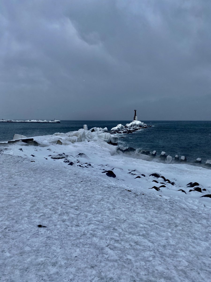 Galina Goryachaya (@goryachayag) on Twitter photo Old lighthouse🚨
Ships used to dock here, but now only the waves hit the breakwater
0,05 $eth on <a href="/MintMarketplace/">Mint Marketplace</a>
mintmarketplace.io/collection/bea… Old lighthouse🚨
Ships used to dock here, but now only the waves hit the breakwater
0,05 $eth on <a href="/MintMarketplace/">Mint Marketplace</a>
mintmarketplace.io/collection/bea…