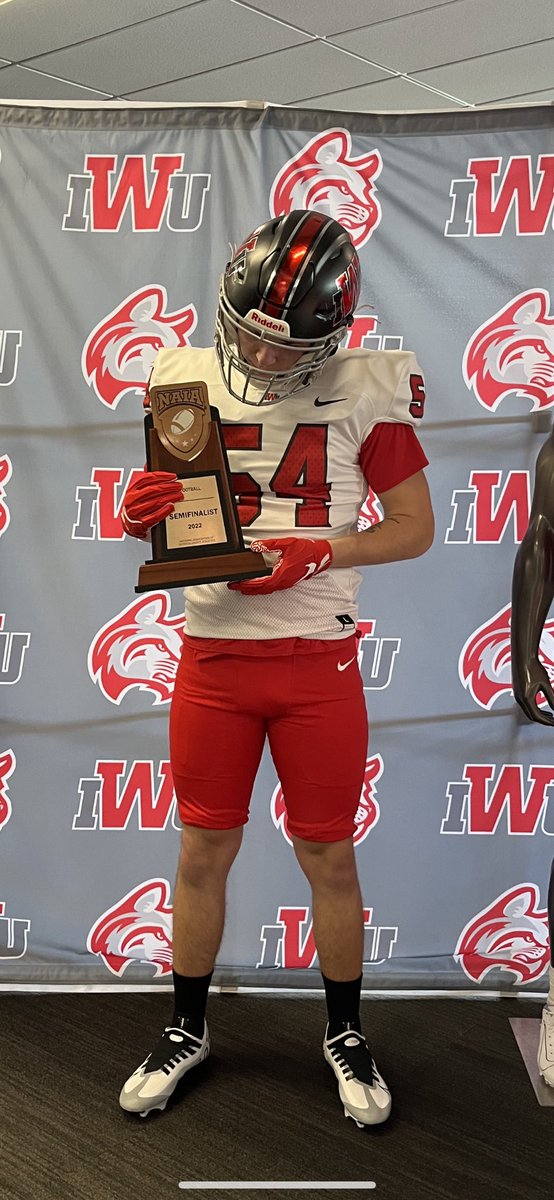 Mitchell934's tweet image. had a great official visit ⁦@IndWesleyan_FB⁩ ! thank you ⁦@Coach__AT⁩ for the invite! 
⁦@TheSupercop2366⁩