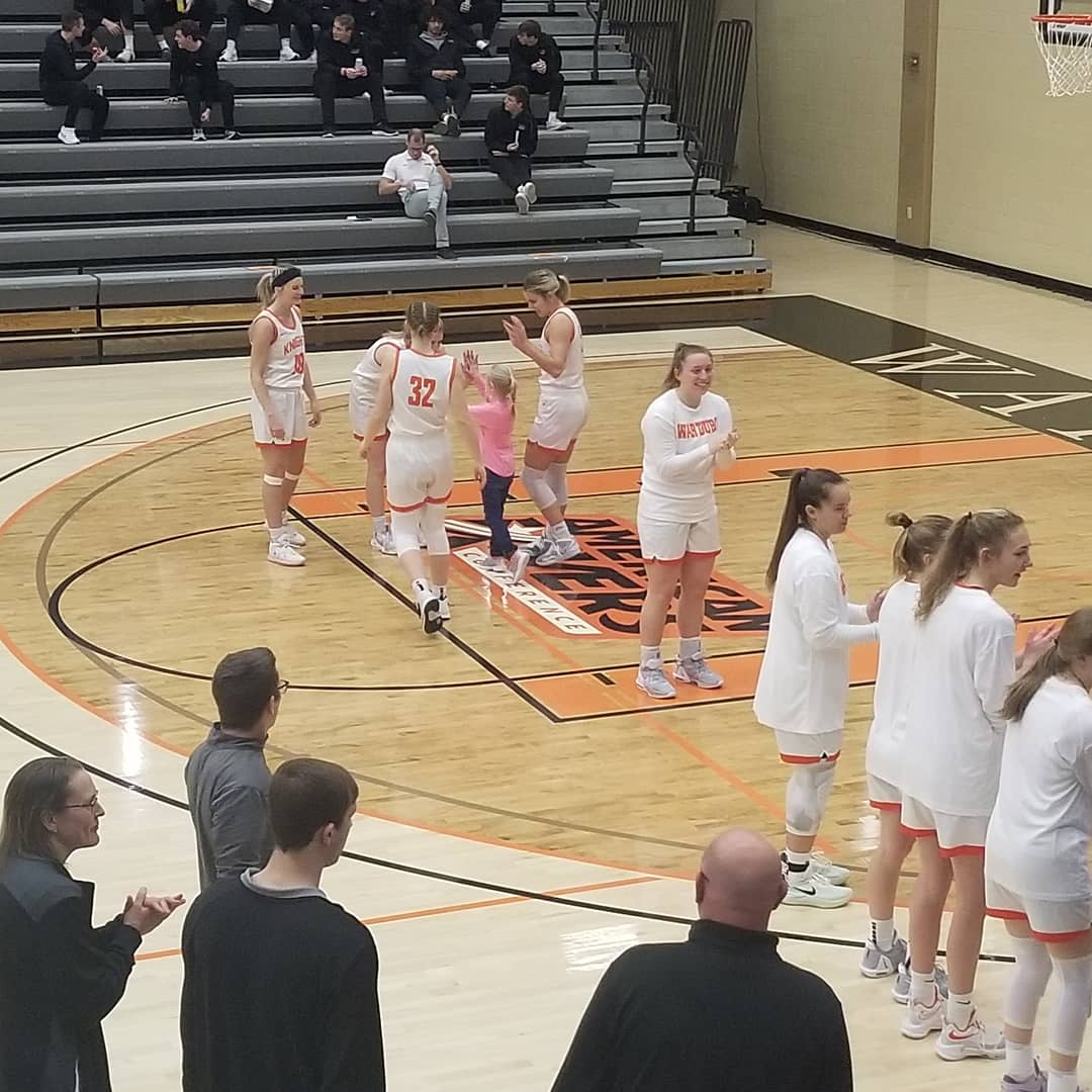 ErinHuddleson's tweet image. Haydn was kid captain for the Wartburg Women's Game last night. Did so well while they talked about what makes her a miracle kiddo. Lots of high fives! The women played a great game and are now 1st in their conference. #wartburgcollege #wcdm #wartburgcollegewomensbasketball