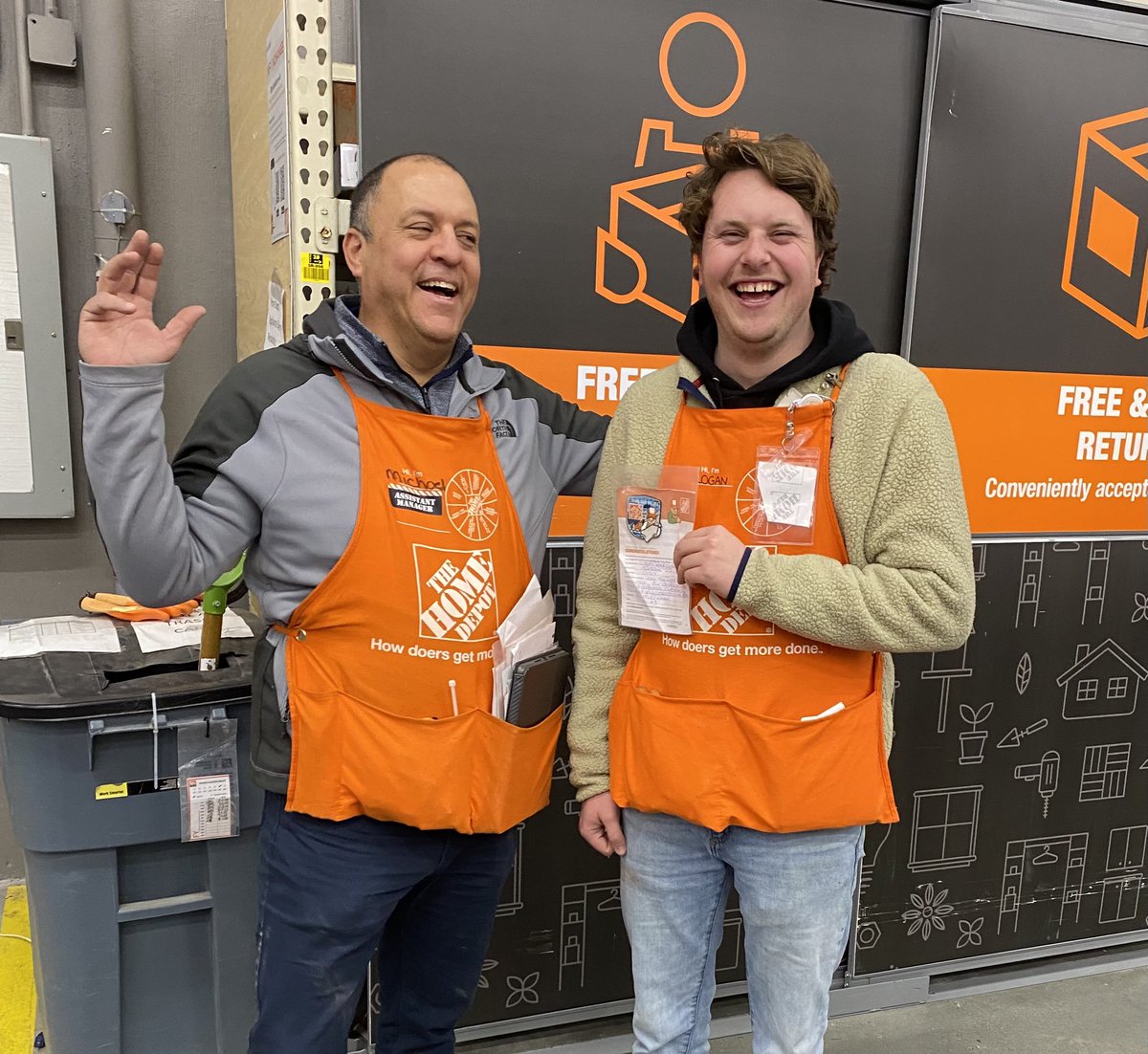 MichaelDunneTHD (@michaeldunnethd) on Twitter photo Logan (DH Garden) truly bleeds Orange at 0154 Sandy Springs. This guy is going places and demonstrates that daily. Makes Garden Grand Opening Ready everyday and all day. Always willing To Do The Right Thing! <a href="/MarkCoxHD/">Mark Cox</a> <a href="/philp_scott/">Scott Philp</a> <a href="/mlindsey1223/">Mandy Henry</a> Logan (DH Garden) truly bleeds Orange at 0154 Sandy Springs. This guy is going places and demonstrates that daily. Makes Garden Grand Opening Ready everyday and all day. Always willing To Do The Right Thing! <a href="/MarkCoxHD/">Mark Cox</a> <a href="/philp_scott/">Scott Philp</a> <a href="/mlindsey1223/">Mandy Henry</a>