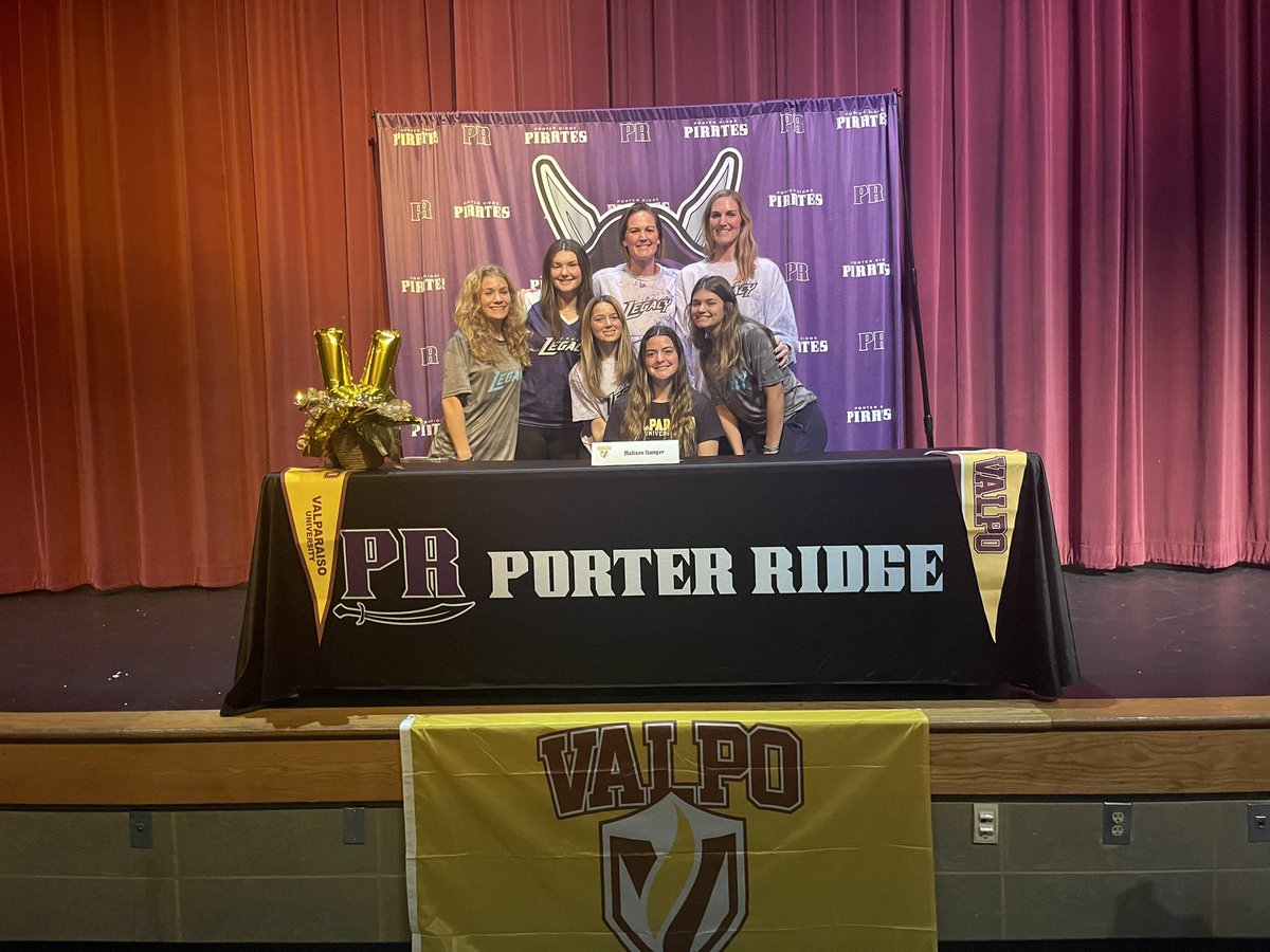 CarolinaLegacy1's tweet photo. Signing day for @Mstamper2023 🥳🥳💥🥳❤️ our family ❤️@ValpoSoftball she’s coming for you 💥💥

“At the end of the day people won’t remember what you said or did, they will remember how you made them feel.” Maya Angelou ❤️❤️ @KaraAlday @katiecarden7 @AutumnKeziah @Taylorerb15 https://t.co/RzEGcfOA2p