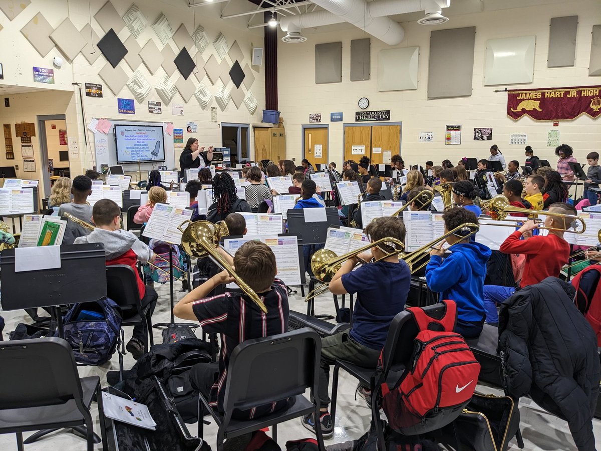 JamesHartBands's tweet photo. 5th grade Band had a great dress rehearsal this morning: come see their debut performance tonight at 7:00 at @JamesHart153!
#153proud #StrongerTogether https://t.co/VoGP36pXFu