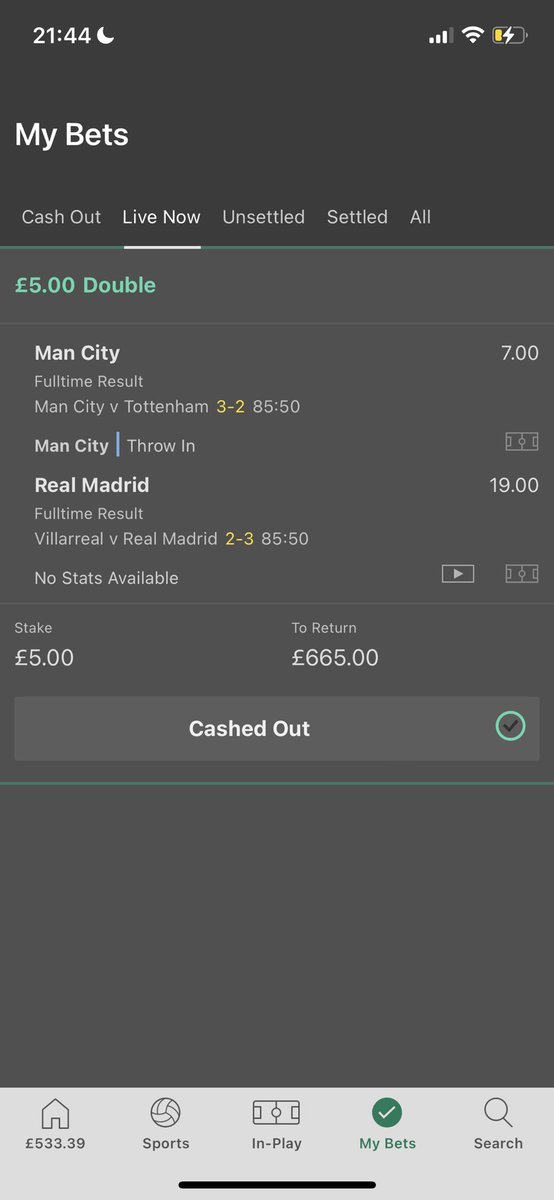 DomFoster_'s tweet photo. Both 2-0 down at half time, have that 🤣🤣🤣 https://t.co/p77Dhy0F0J