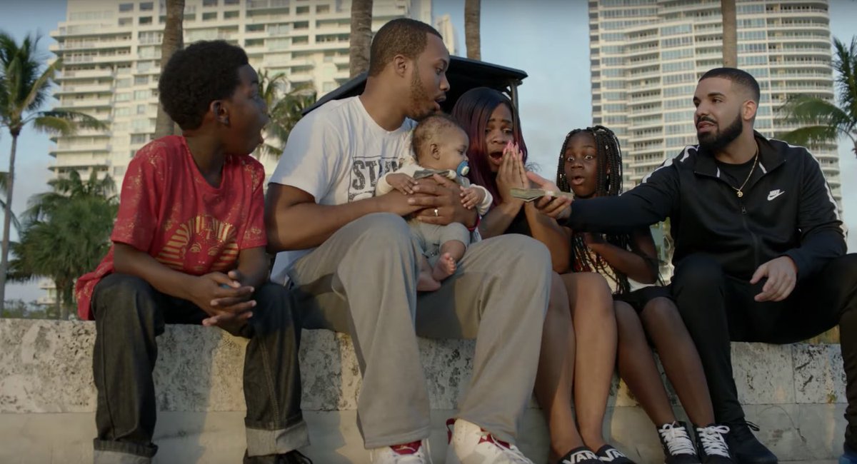 DailyRapFacts's tweet photo. 5 years ago today, Drake dropped his single “God’s Plan” it’s currently Diamond 💎 

His label gave him a $1,000,000 budget for the music video and he used the money to give toys to kids of Miami's Lotus House, surprised a family with a brand new car and provided a scholarship https://t.co/v90g1IMbRx