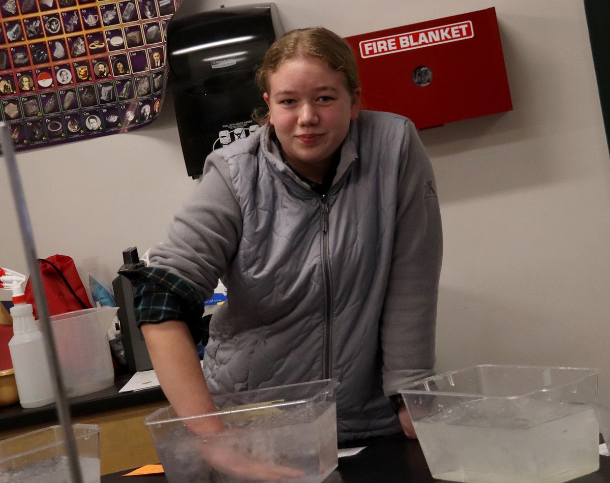MarcellusCSD's tweet photo. Senior Ethan Snyder has been researching grit and pain tolerance as a part of his Independent Study with Mr. Cooper! This week he had several students volunteer to be a part of his research project by seeing how long they could keep their hand in ice water! https://t.co/h6AQlCwm6l