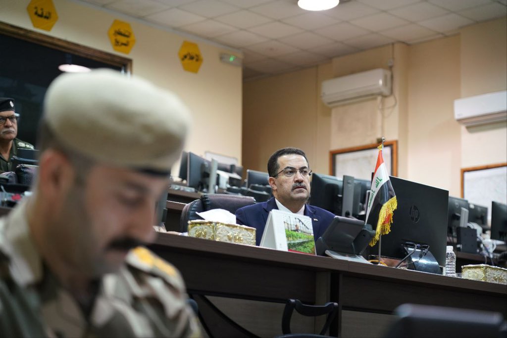 المكتب الإعلامي لرئيس الوزراء 🇮🇶 (@iraqipmo) on Twitter photo رئيس مجلس الوزراء <a href="/mohamedshia/">محمد شياع السوداني</a> يعود إلى العاصمة بغداد، ويرأس فور وصوله، اجتماعاً أمنياً في قيادة العمليات المشتركة لمتابعة تأمين احتفالات شعبنا بفوز المنتخب الوطني بكأس خليجي 25 رئيس مجلس الوزراء <a href="/mohamedshia/">محمد شياع السوداني</a> يعود إلى العاصمة بغداد، ويرأس فور وصوله، اجتماعاً أمنياً في قيادة العمليات المشتركة لمتابعة تأمين احتفالات شعبنا بفوز المنتخب الوطني بكأس خليجي 25
