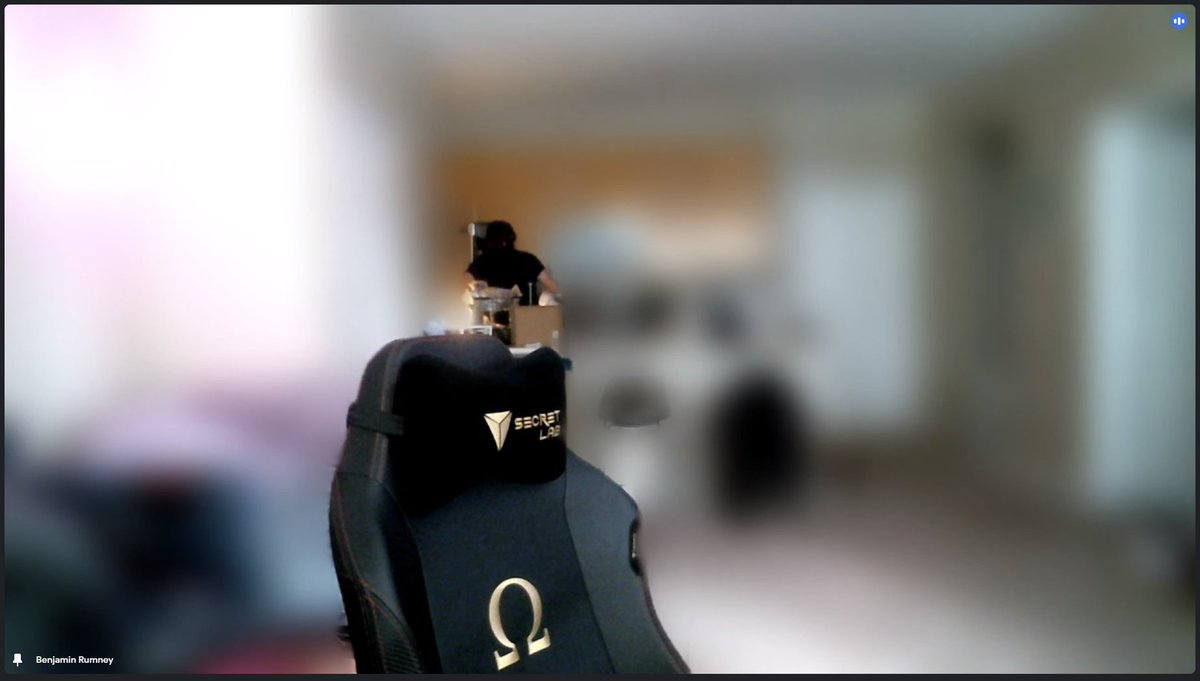 👀 what's in the fridge? feat 🪑