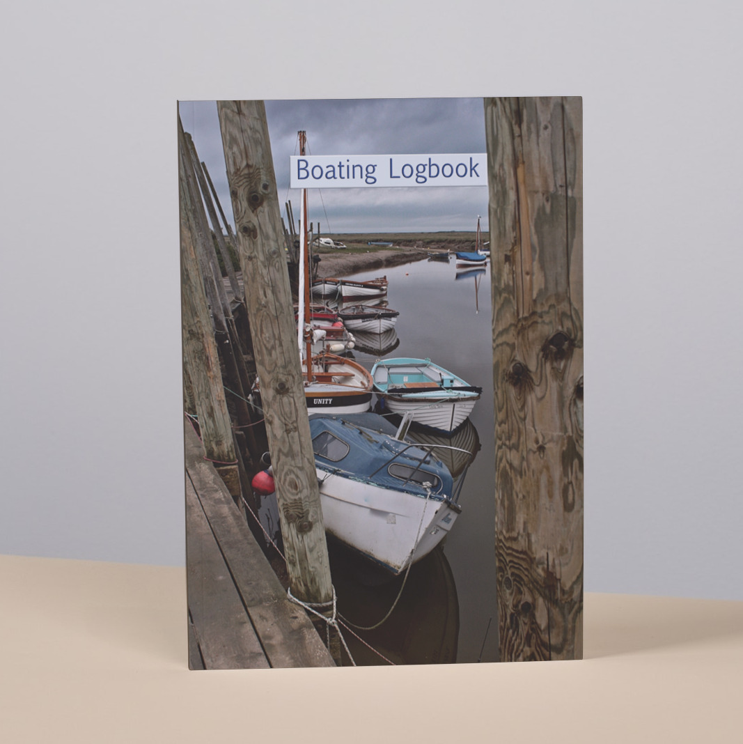 LifeMyriad's tweet image. Get ready to sail away in 2023 with this boating logbook featuring boats at Blakeney Quay on the cover. 

getbook.at/BlakeneyQuayLo…

#Blakeney #sailing #sailinglogbook