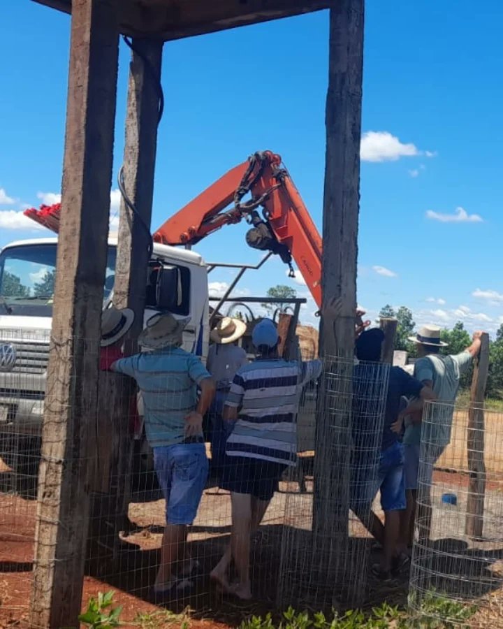 Hoy pudimos dar por finalizado la obra del pozo perforado destinado a los vecinos del Paraje Cerro Grande en Colonia Aurora
Aseguramos agua de calidad para más de 30 productores
Seguimos trabajando junto a nuestro Gobernador para la mejora de la calidad de vida de los Misioneros