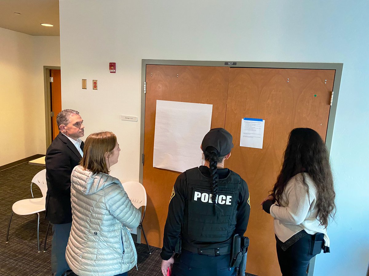 The Pima County Schools Vape Prevention Task Force is back together in-person to collaborate on strategies to stop youth vaping in our schools! School leaders from across the county are in this together! #REALDEALonVaping @pchd <a href="/thesuperteacher/">Dustin J. Williams 📚</a> <a href="/Tucson_Police/">Tucson Police Dept</a>