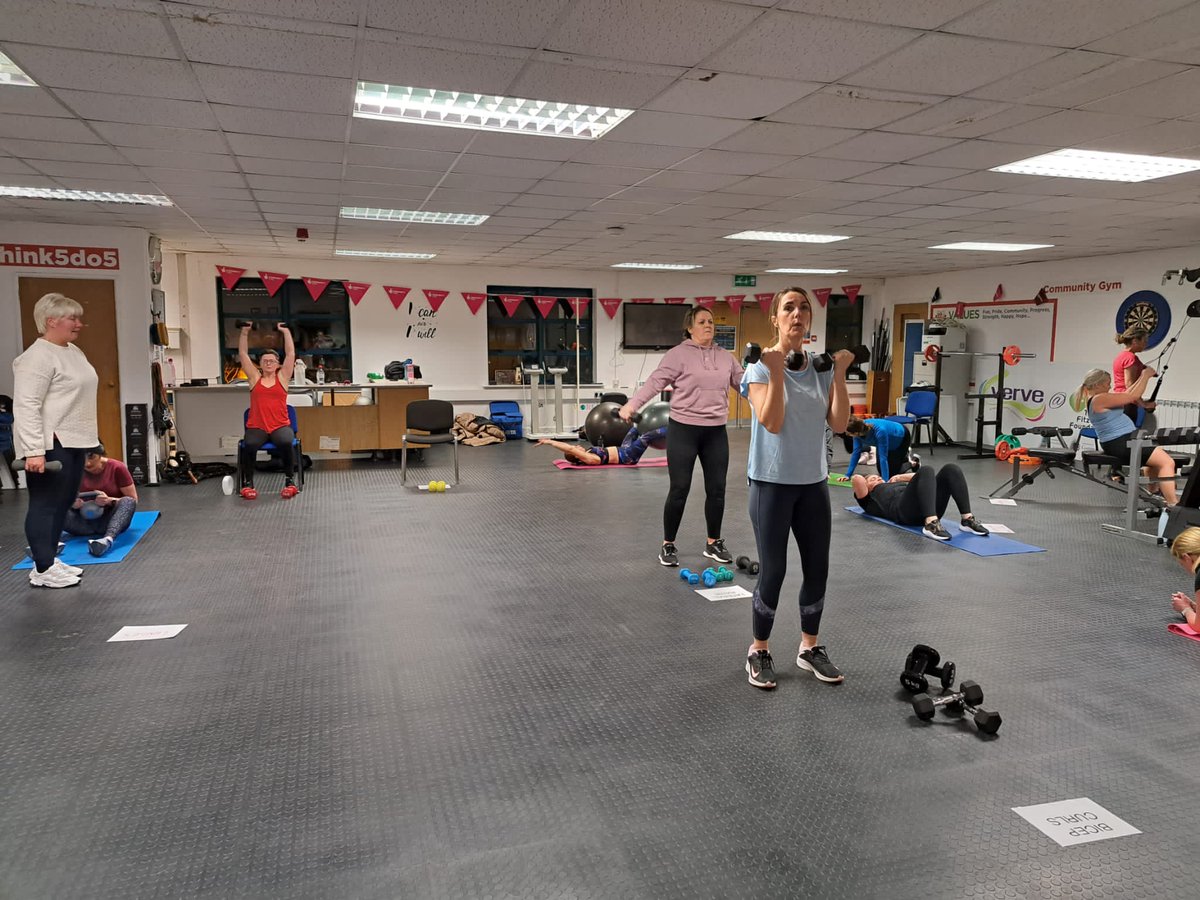 FitzoneThe's tweet photo. Great ladies WWT this evening 💪👌 #Physicalhealth #MentalHealthMatters https://t.co/v5BfMphtgW