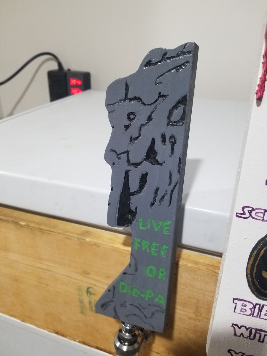 HolyHomebrew's tweet photo. Finished up a couple of tap handles. NH shoutout.
#allgrain #homebrewing https://t.co/R1KnWh0yz6