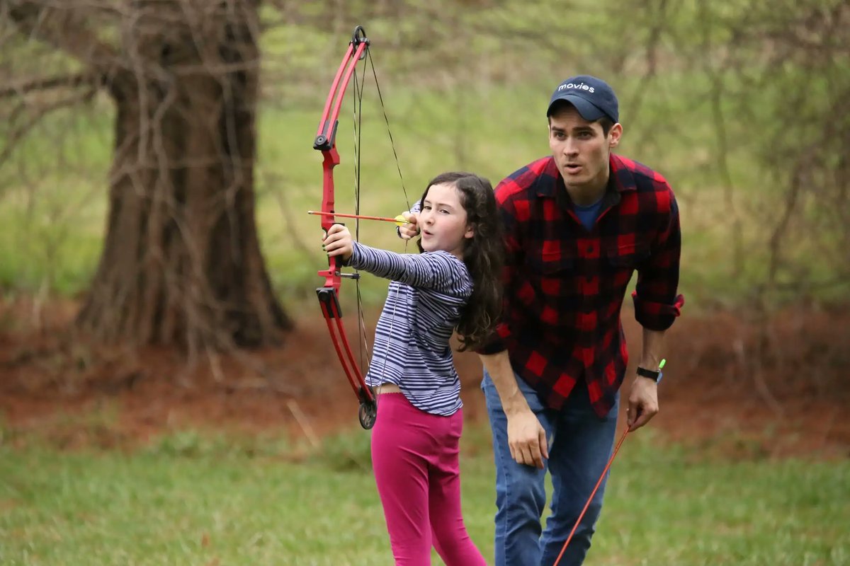 My 10 suggestions for short filmmakers: A thread 🧵
1) The DNA of the project should be to craft the language of cinema to compel and have an impressive conversation with your audience.