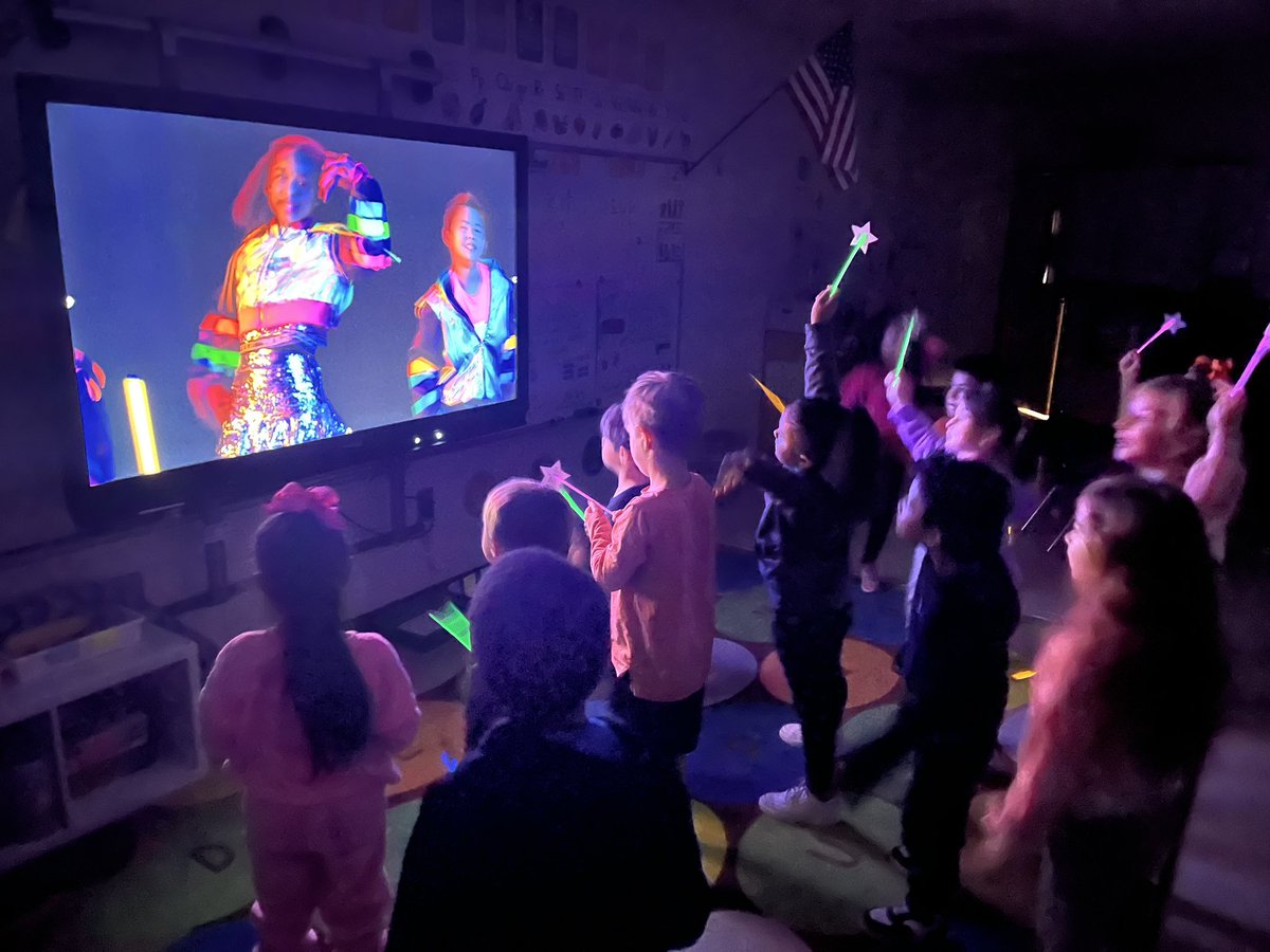 We are 100 days brighter⭐️ we had such a great time at our glow party🤩 <a href="/CherokeeSchools/">Cherokee Co. Schools</a> <a href="/OGESeagles/">Oak Grove Elementary School</a> #onehundredthdayofschool