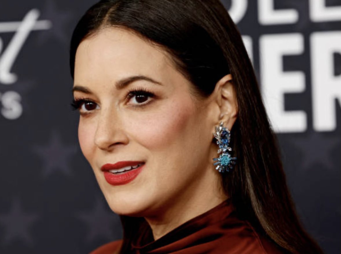 Angelique Cabral tweet media