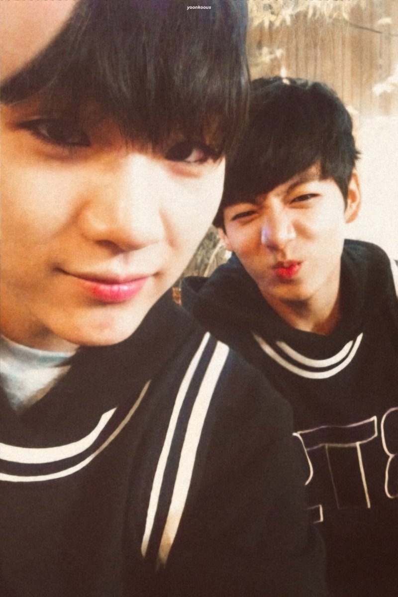 yoonkoous's tweet photo. they’re so cute 😭 https://t.co/PxA4TRCEel