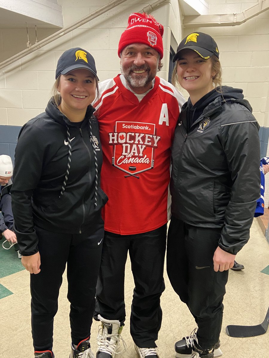 ‼️Let the #hockeyday in Canada Festivities begin 🇨🇦 

@MeigsDollee and @_emcheeseman had the opportunity to help out at the @mapleleafs clinic this afternoon with some NHL legends @wendelclark17 and @16DarcyTucker 

Looking forward to our weekend in Owen Sound! 🖤💛