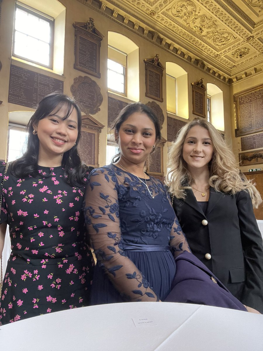 KryssaLadera's tweet photo. Elizabeth Ward WXH represent for Barts Hero-Chairman’s Lunch ❤️
Congratulations to all the nominees 🙏🏼
@Elizabeth_WXH @WhippsCrossHosp https://t.co/5fgSp6mYPS