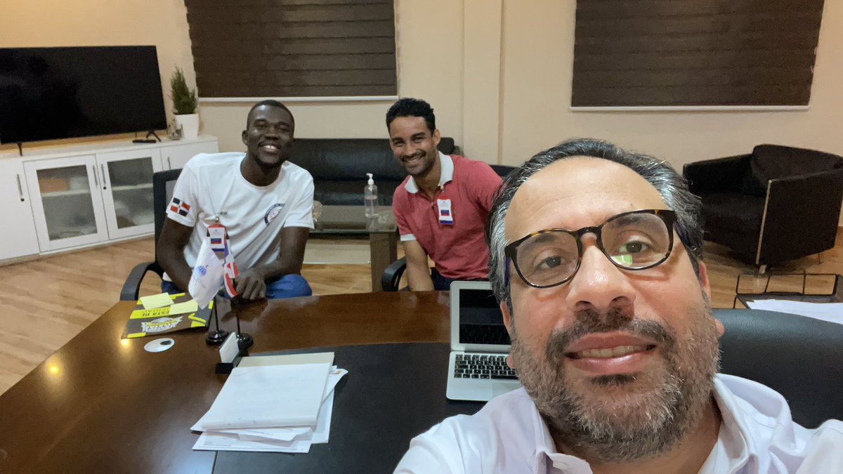 ARenLosDeportes's tweet photo. El deporte escolar se prestigia con estos dos colaboradores. Cerrando el dia organizando el 2023 en TKD y atletismo para los jovenes en las escuelas y colegios de todo el pais. @INEFIRDOFICIAL https://t.co/jWa9htB3hv
