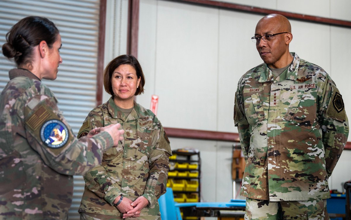 GenCQBrownJr's tweet photo. The #Airmen #StandingWatch in @CENTCOM are critical to safeguarding the US against threats to the homeland & strengthening our valuable #EnduringPartnerships in the region. @USAFCENT https://t.co/QKflYSTIry https://t.co/sxcRk0p3uz
