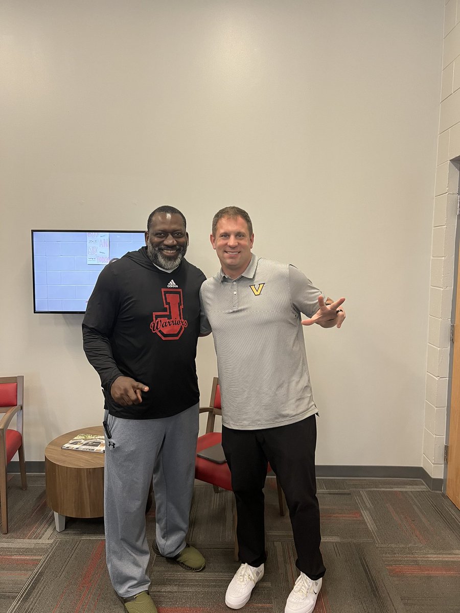 Vanderbilt CB Coach <a href="/CoachDtjackson/">Dan Jackson</a> Stopped Jenkins Today To Check On Our Student Athletes. Thanks For Stopping By. <a href="/VandyFootball/">Vanderbilt Football</a> <a href="/benton_leroy/">Leroy Benton</a> <a href="/TrainerOfSpeed/">Coach James❗️</a> <a href="/FootballHvj/">Jenkins High School Recruiting</a>